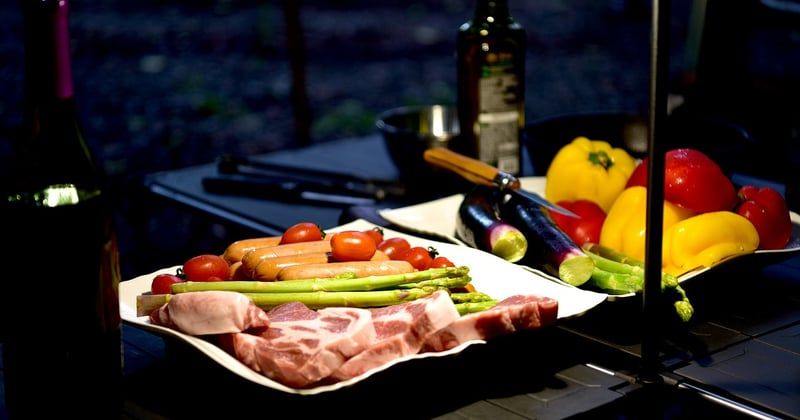 Astuces pour économiser sur les repas en camping au bord de la plage