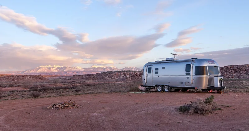Comparatif : mobil-home bord de mer vs autres options